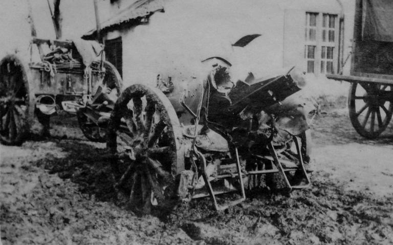 Canon de 105 mm de type Krupp en service dans l'armée belge Canon de 105 mm de type Krupp en service dans l'armée belge